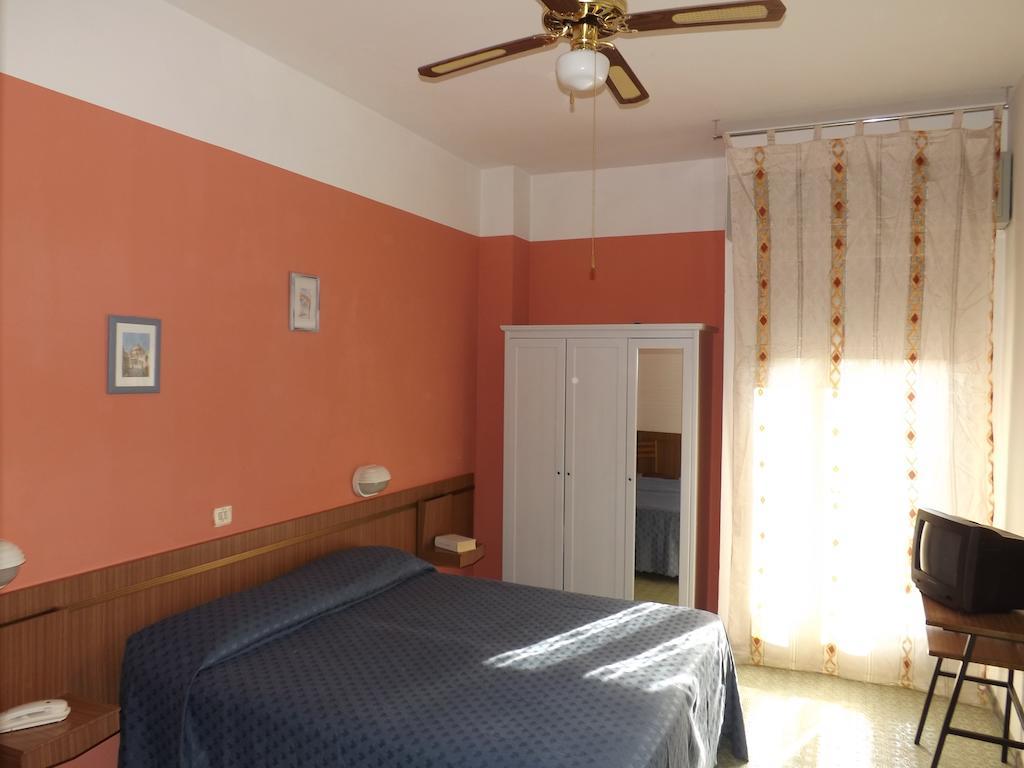 Hotel Danubio San Mauro Mare Room photo